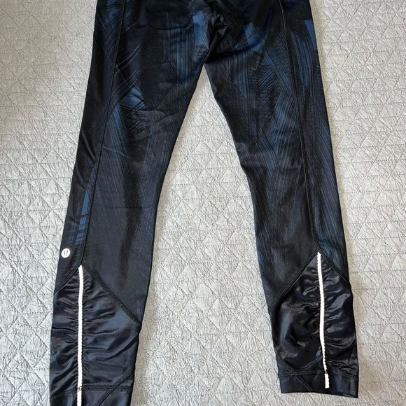 Lululemon leggings. Size 6. - Picture 1 of 5